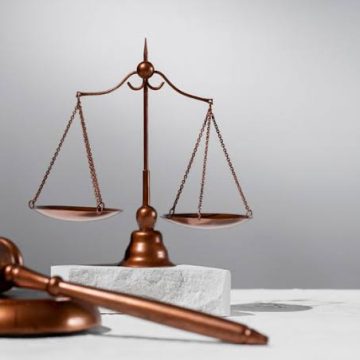 استاد وکیل * مشاوره حقوقی * وکیل ملکی * وکیل حقوقی * مشاوره وکیل * وکیل کیفری