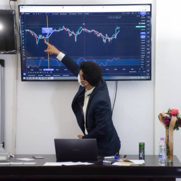 یادگیری ترید ارزهای دیجیتال و بازارهای بین المللی