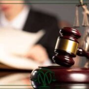 وکیل پایه یک دادگستری